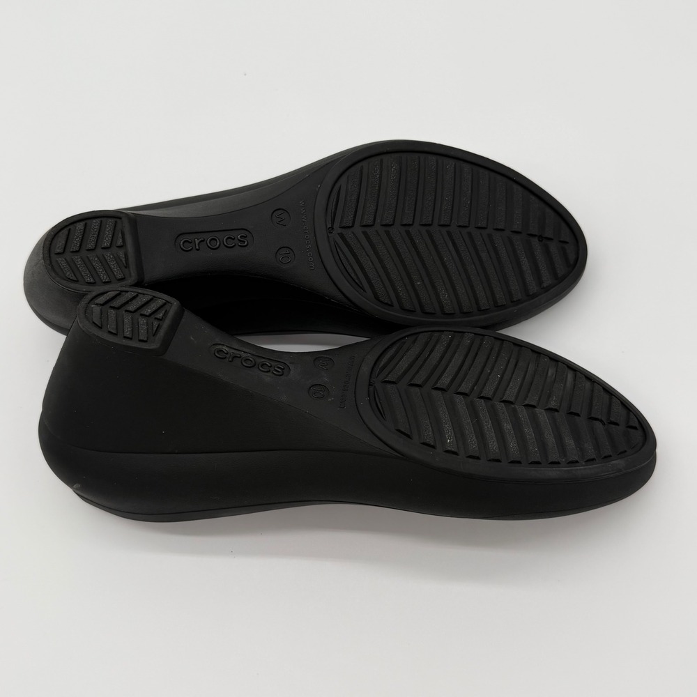 Crocs Womens 10 Lina Wedge Pump Black Dual Comfort Low Heel Professional Modern - Picture 7 of 7